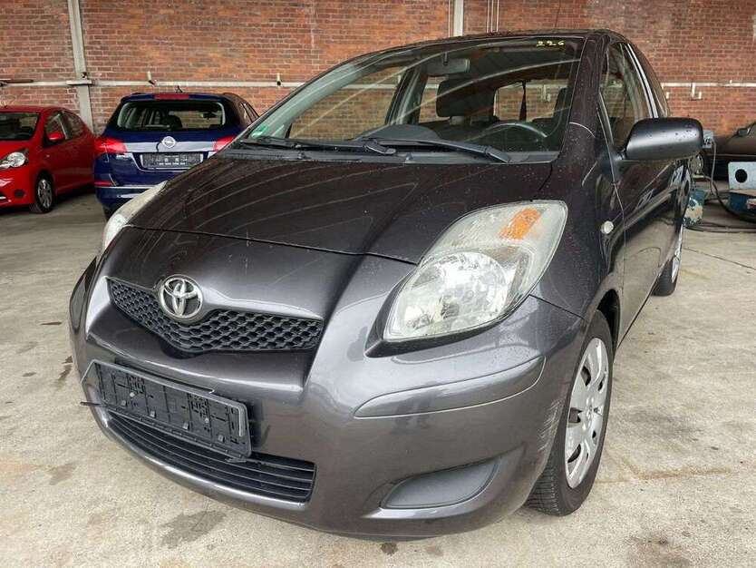 Toyota Yaris 181.414 km 2.499 € Herbolzheim 79336