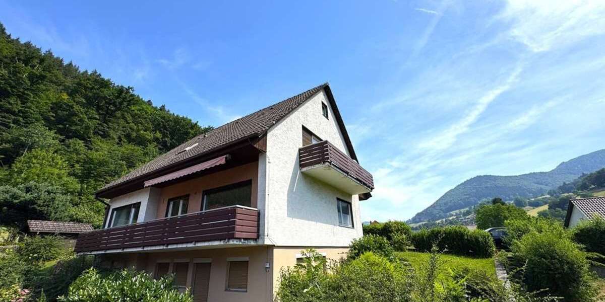 Einfamilienhaus Münstertal - 10.5 Zimmer, 161 m&sup2;, 430.000&euro; | Angebot:27156055