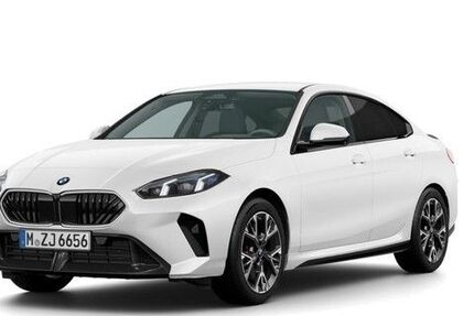 BMW 223 10.807 km 35.860 &euro; Boetzingen 79268