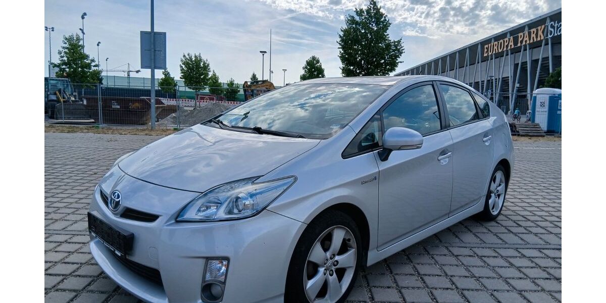 Toyota Prius 240.000 km 4.999 &euro; Freiburg 79108