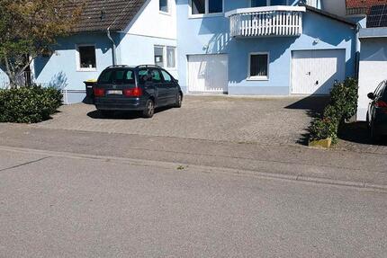 Haus Ihringen - 8 Zimmer, 214 m&sup2;, 1.900&euro; | Angebot:26051481