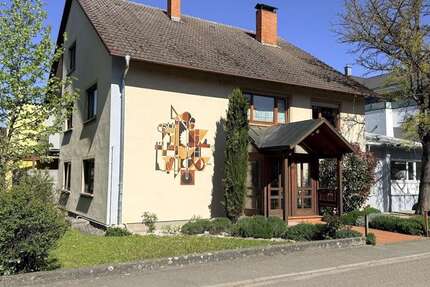 Haus Ettenheim - 11 Zimmer, 261 m&sup2;, 695.000&euro; | Angebot:26794161