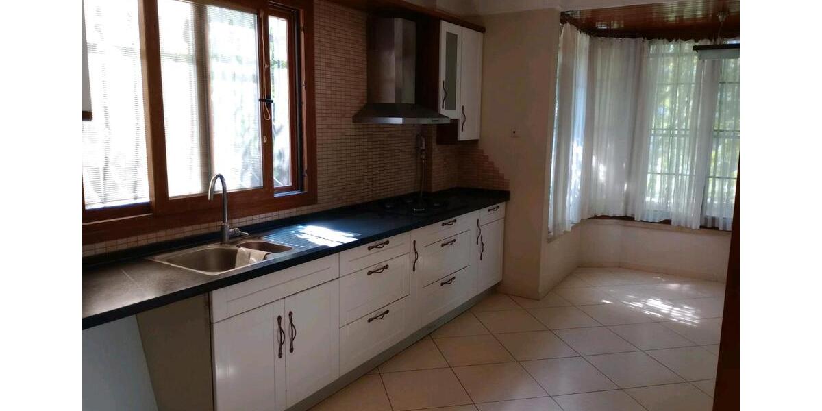 Villa Stegen - 5 Zimmer, 200 m&sup2;, 480.000&euro; | Angebot:27029071