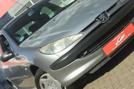 Peugeot 206 198.000 km 1.000 &euro; Freiburg 79111