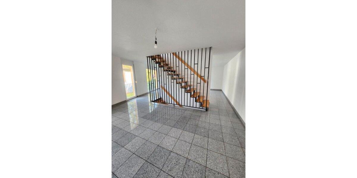Reihenhaus Elzach - 5 Zimmer, 147 m&sup2;, 495.000&euro; | Angebot:26764541