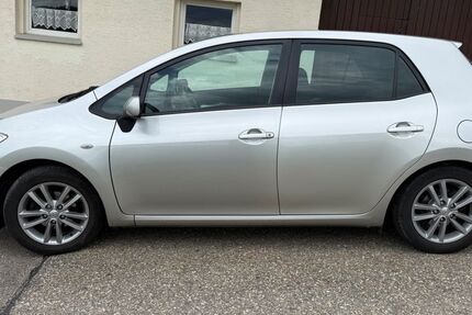 Toyota Auris 205.300 km 3.450 &euro; Horben 79289