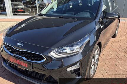 Kia ceed Sportswagon 93.000 km 15.900 € Auggen 79424