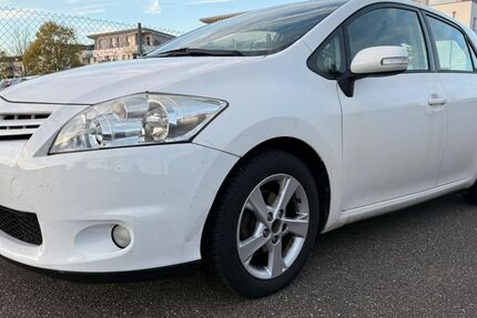 Toyota Auris 247.000 km 3.200 € March 79232