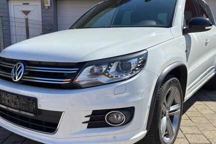 VW Tiguan 162.000 km 12.900 € Staufen Im Breisgau 79219