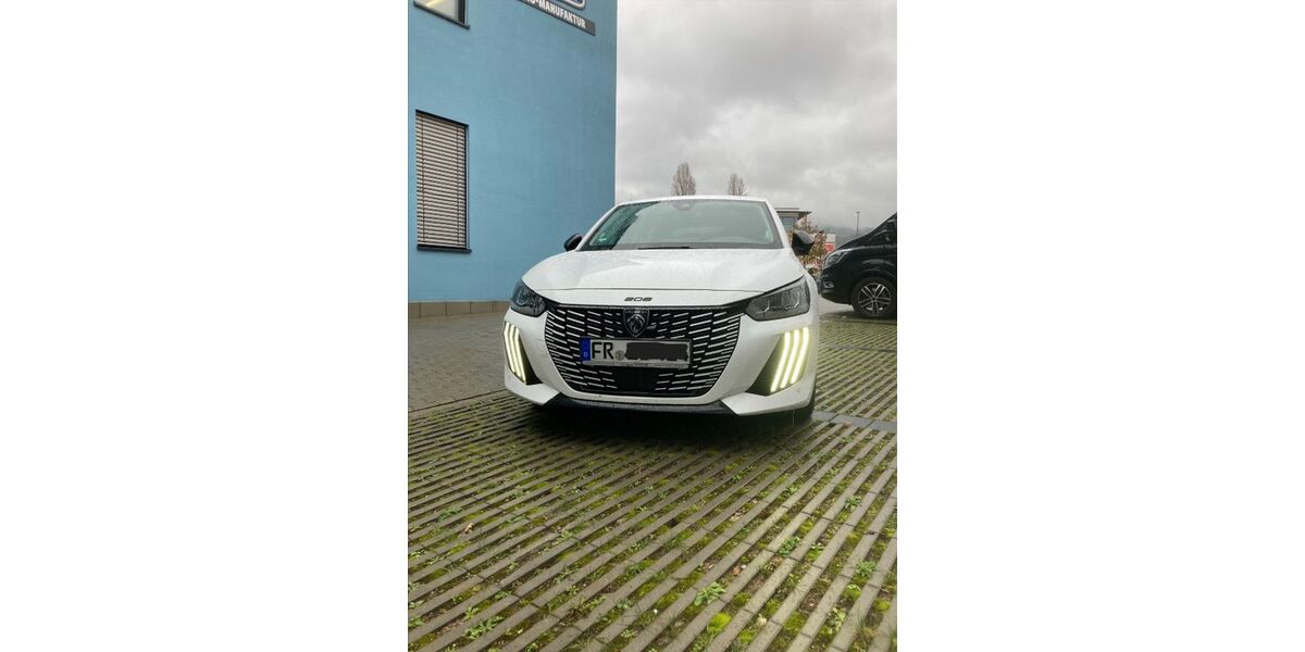 Peugeot 208 58.785 km 13.950 € Freiburg im Breisgau 79106
