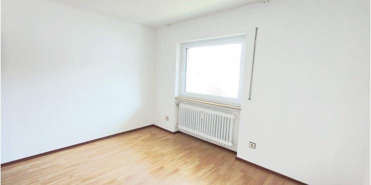 Etagenwohnung Lenzkirch - 4 Zimmer, 90 m&sup2;, 239.000&euro; | Angebot:25734832
