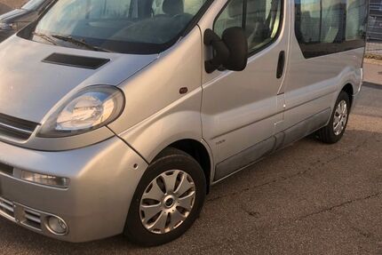 Opel Vivaro 313.214 km 3.450 &euro; Freiburg 79102