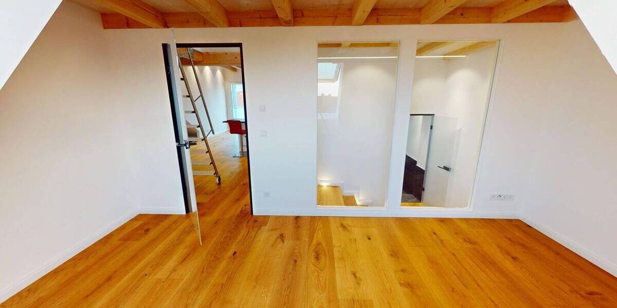 Etagenwohnung Freiburg Stühlinger - 2 Zimmer, 109 m&sup2;, 2.690&euro; | Angebot:26571760