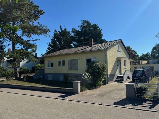 Haus zum Kaufen in Neuenburg am Rhein 598.000 € 142 m²