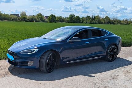 Tesla Model S 110.000 km 26.800 &euro; Neuenburg 79395