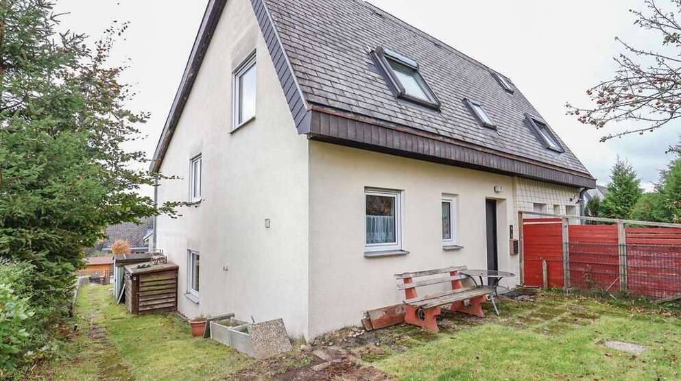 Haus zum Kaufen in Schönwald im Schwarzwald 265.000 € 100 m²