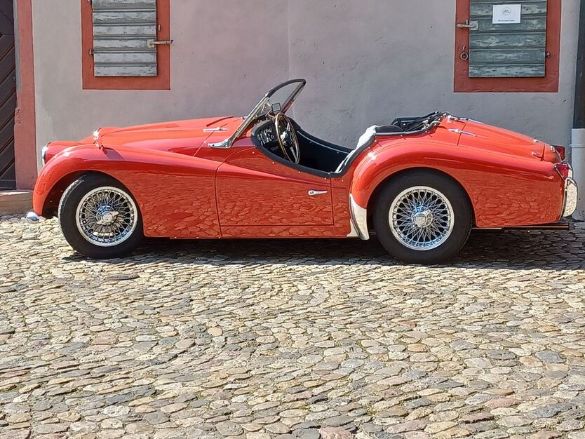 Triumph TR3 2.741 km 47.800 € Freiburg 79104
