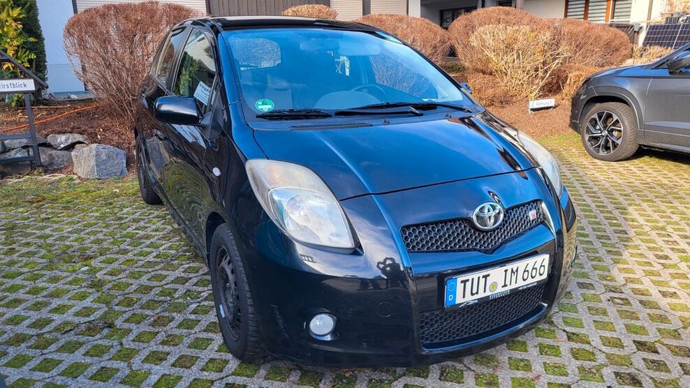 Toyota Yaris 195.896 km 1.250 € Titisee-Neustadt 79822