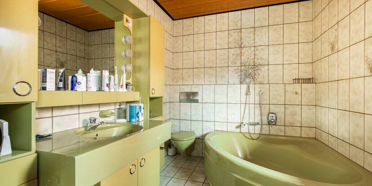 Mehrfamilienhaus, Wohnhaus Titisee-Neustadt Neustadt - 8 Zimmer, 238 m&sup2;, 399.000&euro; | Angebot:26555090