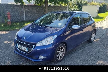 Peugeot 208 214.555 km 2.990 € Herbolzheim 79336