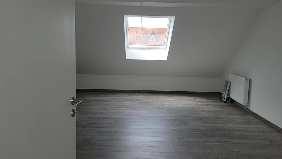 Reihenhaus Wyhl am Kaiserstuhl - 5 Zimmer, 124 m&sup2;, 1.700&euro; | Angebot:24176559