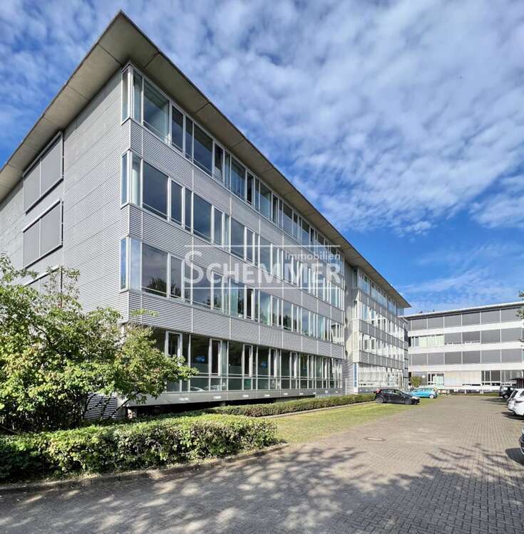 Büro in Freiburg im Breisgau 3.685 € 351 m²