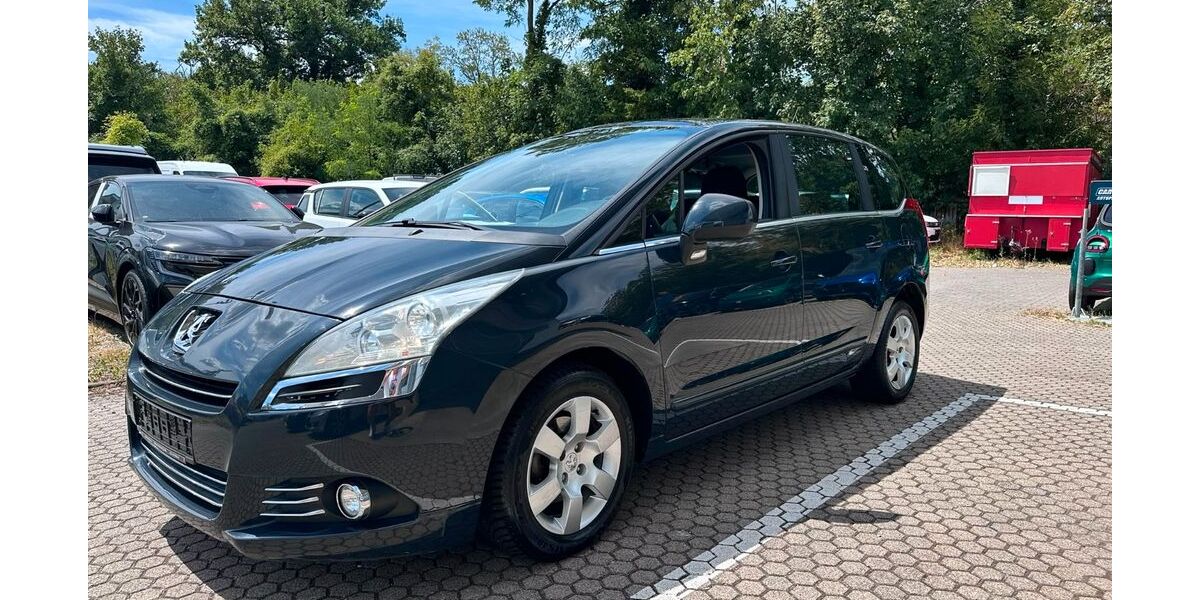 Peugeot 5008 276.850 km 2.488 &euro; Freiburg 79111