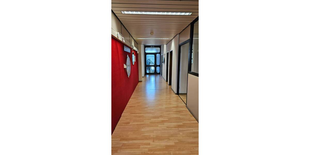 Gewerbeobjekt Freiburg im Breisgau St. Georgen - 1 Zimmer, 736 m&sup2;, 6.350&euro; | Angebot:23980762