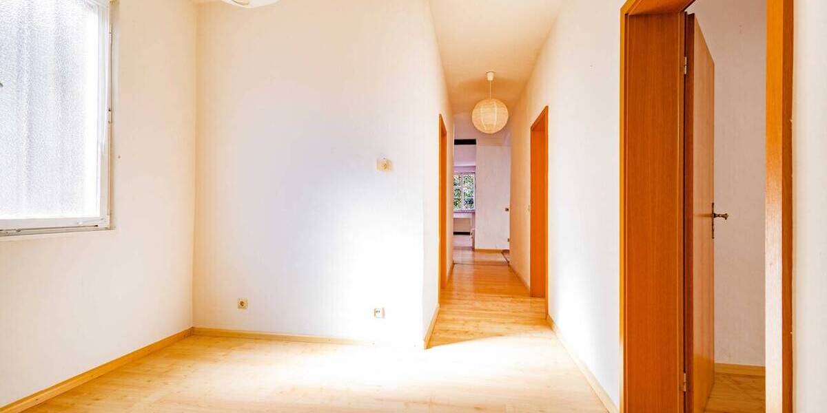 Etagenwohnung Sulzburg - 3 Zimmer, 87 m&sup2;, 267.000&euro; | Angebot:25674817