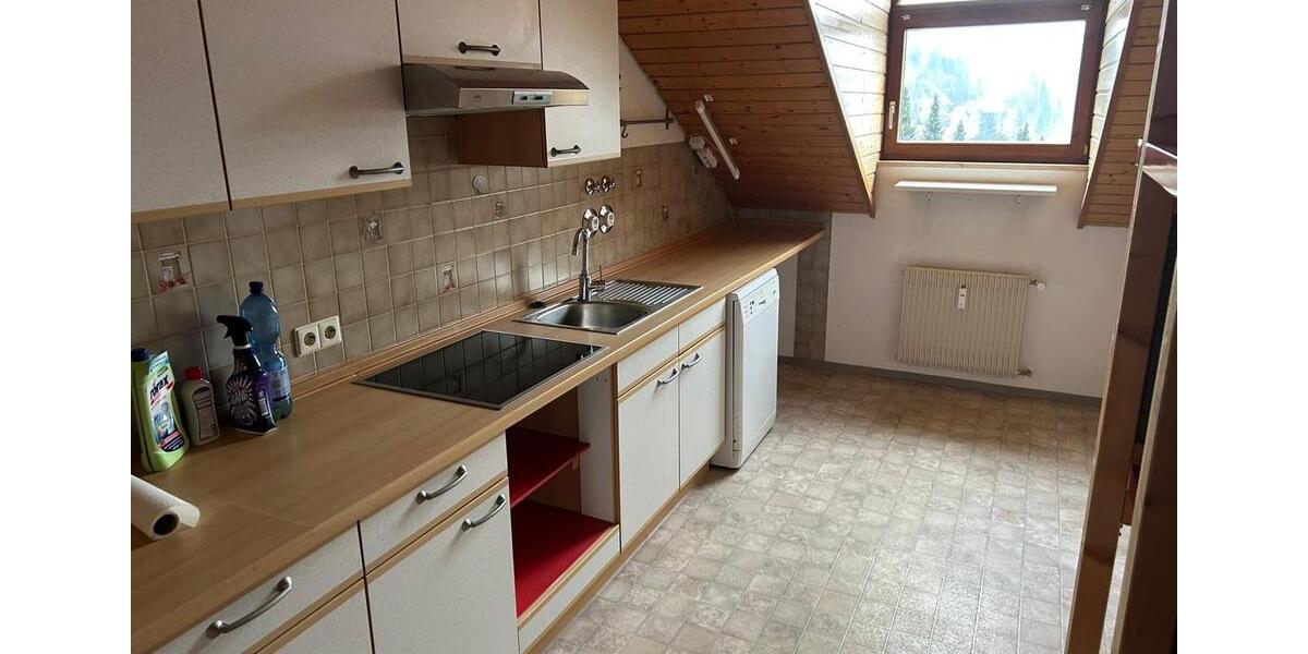 Etagenwohnung Titisee-Neustadt Neustadt - 3 Zimmer, 94 m&sup2;, 900&euro; | Angebot:25049724