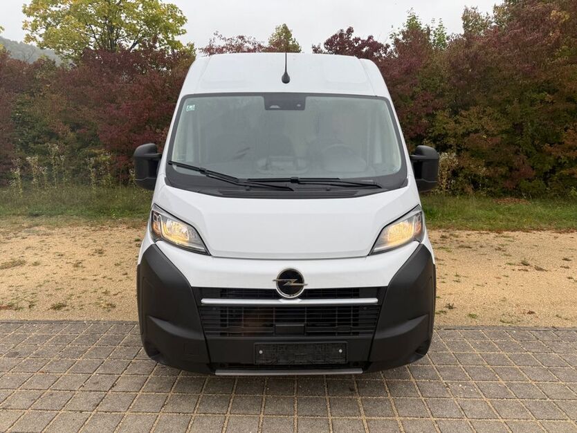 Opel Movano 29.900 km 21.800 € Freiburg 79100