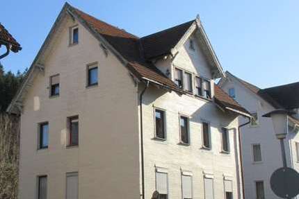 Haus Furtwangen im Schwarzwald - 11 Zimmer, 182 m&sup2;, 320.000&euro; | Angebot:21854319