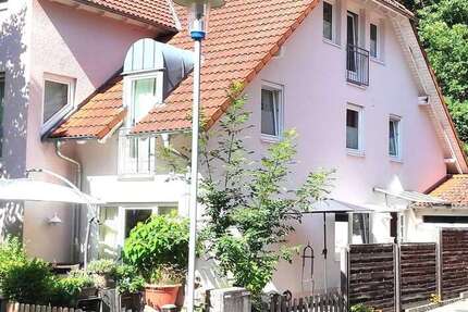 Haus zum Kaufen in Staufen im Breisgau 690.000 € 153.5 m² 5.5 zimmer