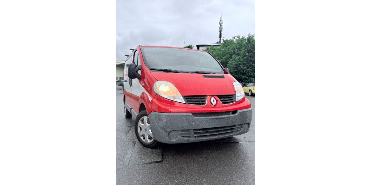 Renault Trafic 87.500 km 7.200 &euro; Freiburg 79114