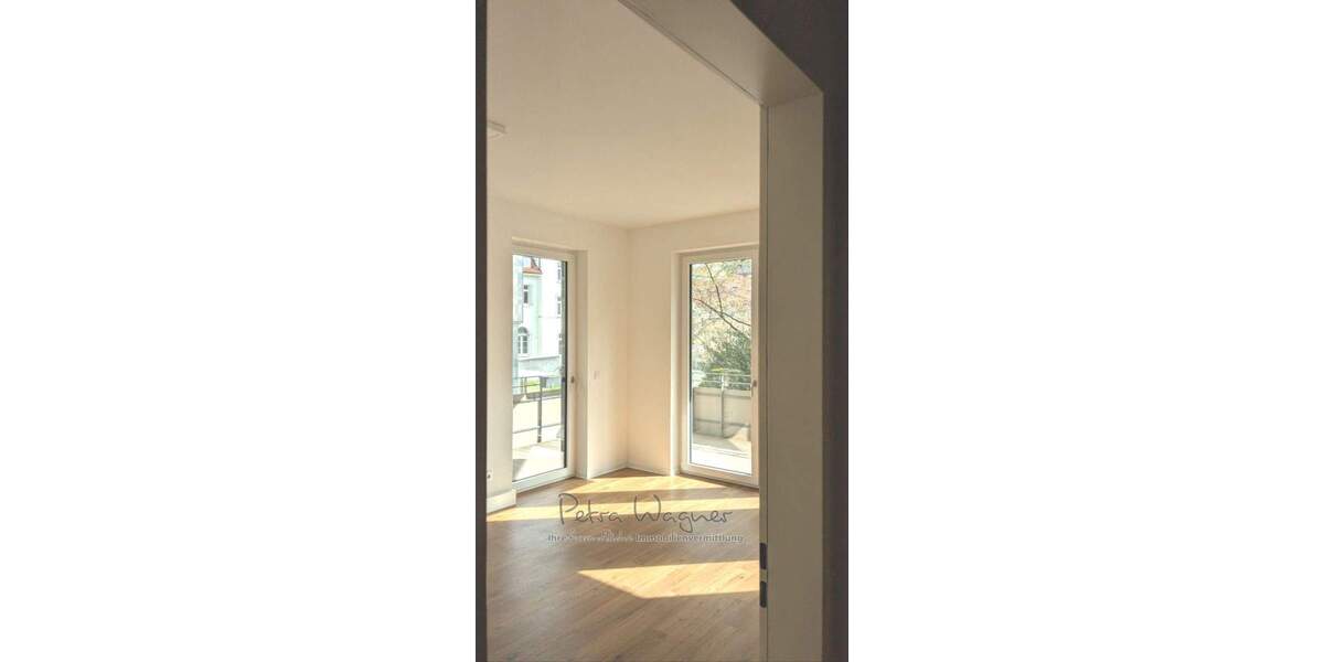 Gewerbeobjekt Freiburg Oberau - 3 Zimmer, 104 m&sup2;, 1.690&euro; | Angebot:25664504