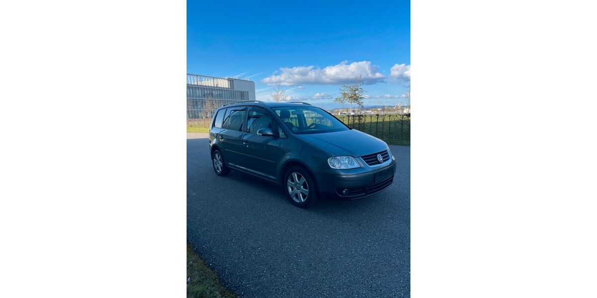 VW Touran 232.580 km 3.999 &euro; freiburg 79108