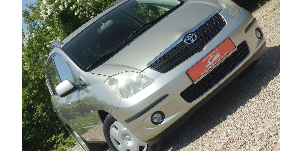 Toyota Corolla Verso 159.000 km 3.500 &euro; Freiburg 79111
