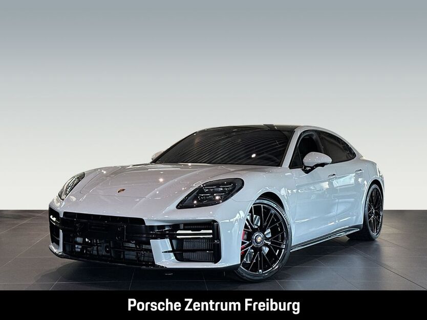 Porsche Panamera 7.900 km 174.880 € Freiburg 79115