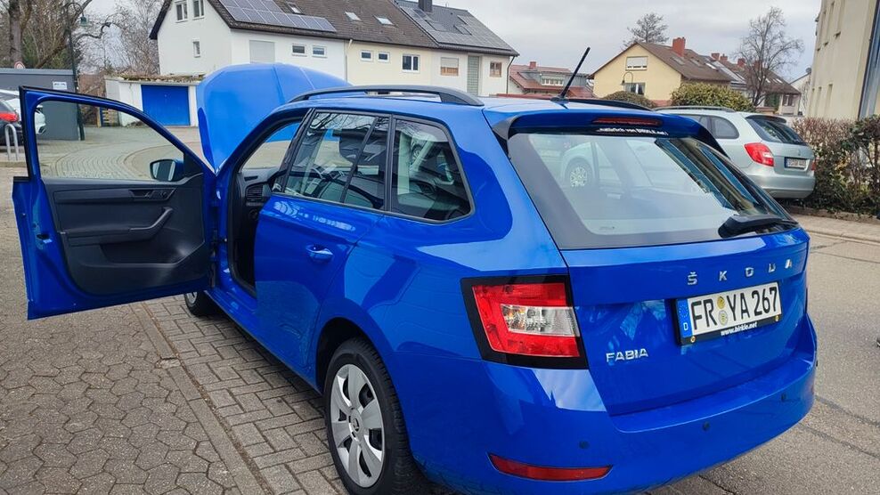 Skoda Fabia 49.860 km 11.999 € Müllheim im Markgräflerland 79379