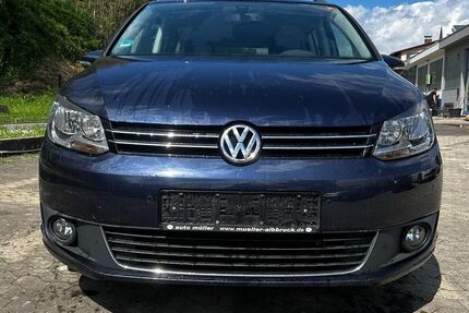 VW Touran 144.623 km 9.990 &euro; Eichstetten am Kaiserstuhl 79356