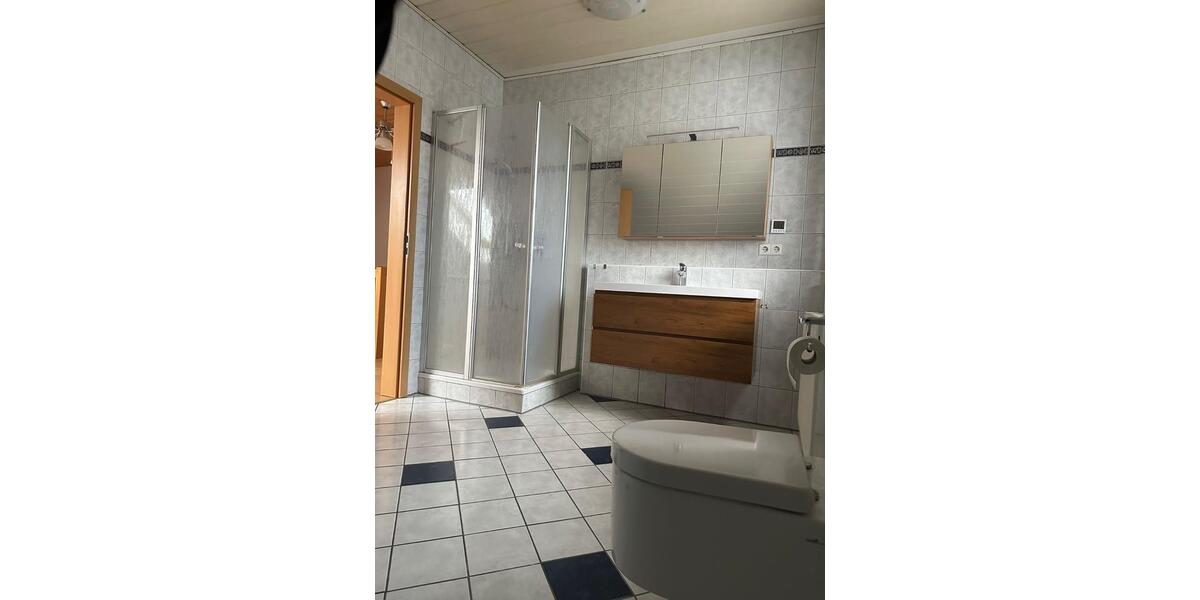 Einfamilienhaus Rheinhausen - 5 Zimmer, 150 m&sup2;, 2.395&euro; | Angebot:25053412