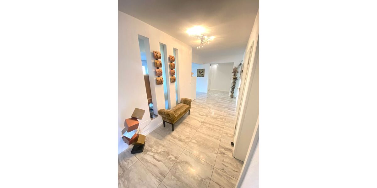 Provisionsfrei* Einmaliges saniertes 3FH, energetisch modernisiert - Mehrfamilienhaus, Wohnhaus Staufen | Angebot:25861407