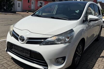 Toyota Verso 141.000 km 8.500 &euro; Ringsheim 77975
