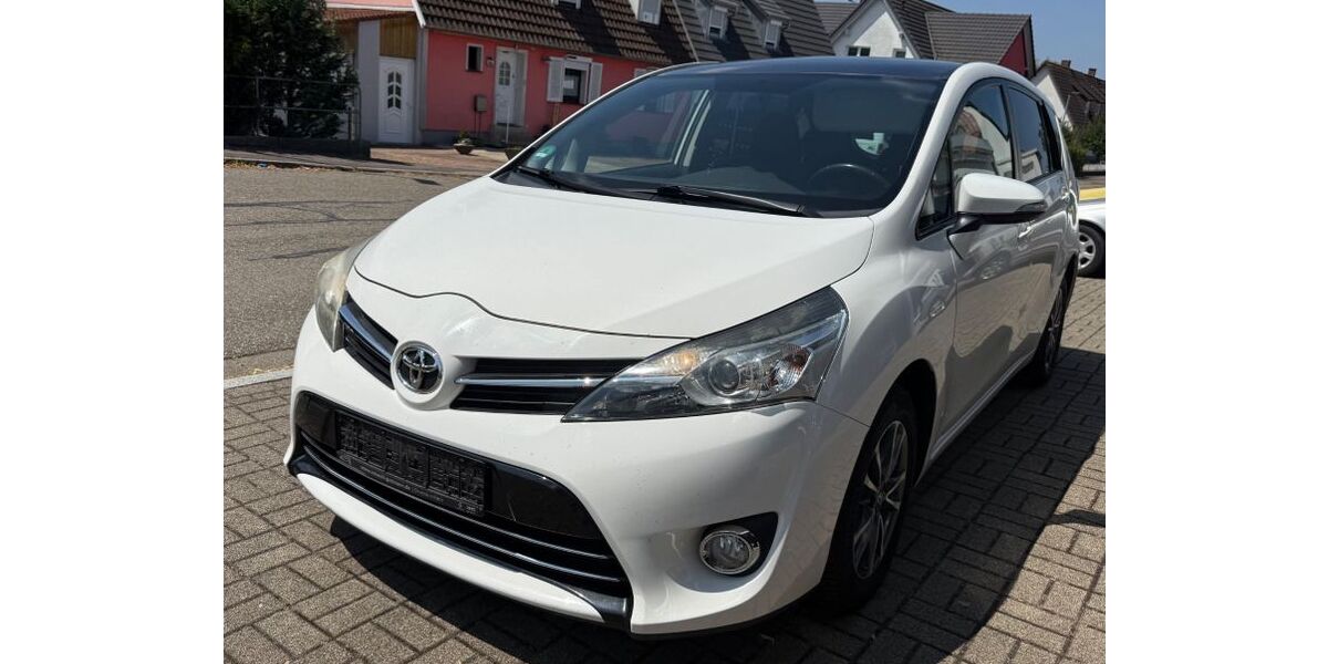 Toyota Verso 141.000 km 8.500 &euro; Ringsheim 77975