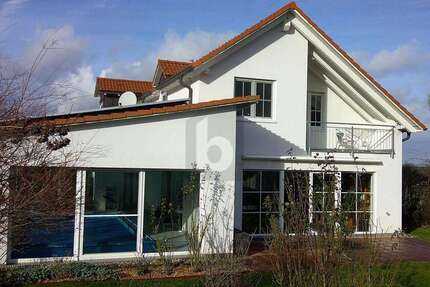 Haus Müllheim - 6 Zimmer, 245 m&sup2;, 1.099.000&euro; | Angebot:26920735