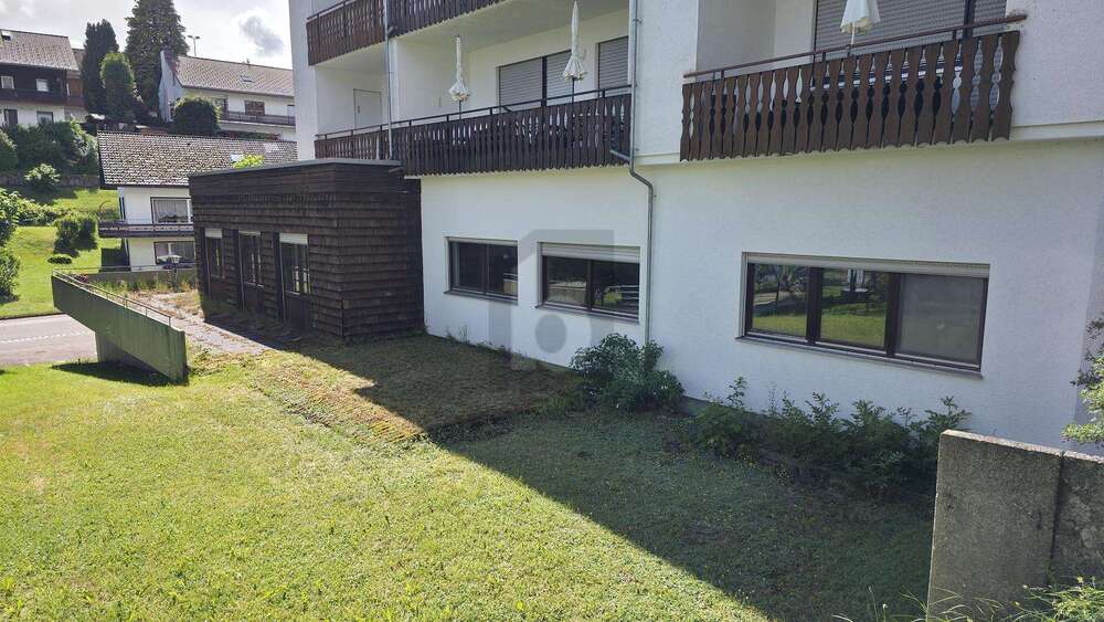 Etagenwohnung Furtwangen im Schwarzwald - 13 Zimmer, 400 m&sup2;, 160.000&euro; | Angebot:26847289