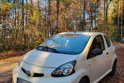 Toyota Aygo 98.000 km 2.600 &euro; Freiburg 79100