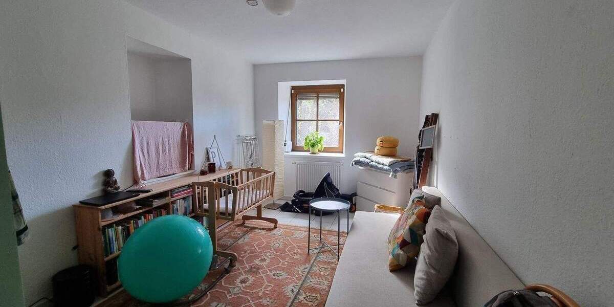 Einfamilienhaus Ballrechten-Dottingen Ballrechten - 9 Zimmer, 300 m&sup2;, 698.000&euro; | Angebot:25865097