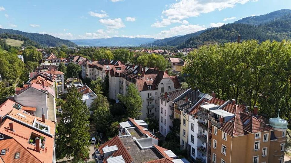 Dachgeschoßwohnung Freiburg im Breisgau Oberau - 2 Zimmer, 53 m&sup2;, 365.000&euro; | Angebot:26424500