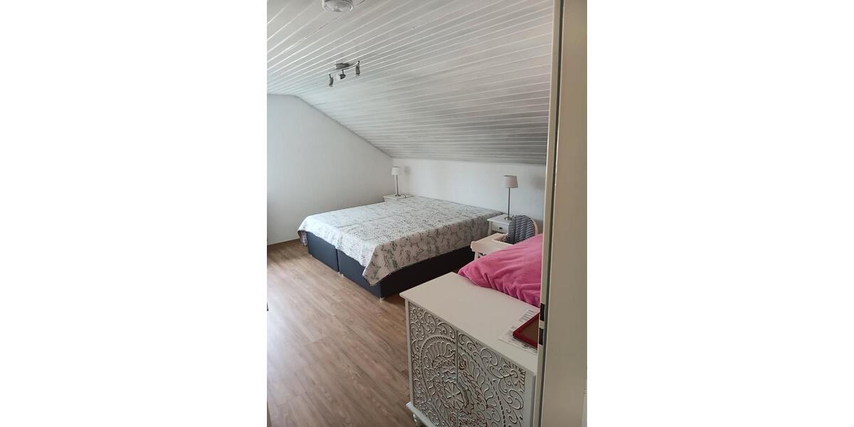 Dachgeschoßwohnung Breisach am Rhein - 3 Zimmer, 68 m&sup2;, 205.000&euro; | Angebot:27286887
